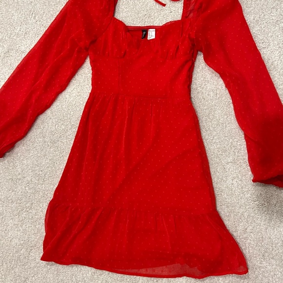 RED DRESS - Picture 6 of 6